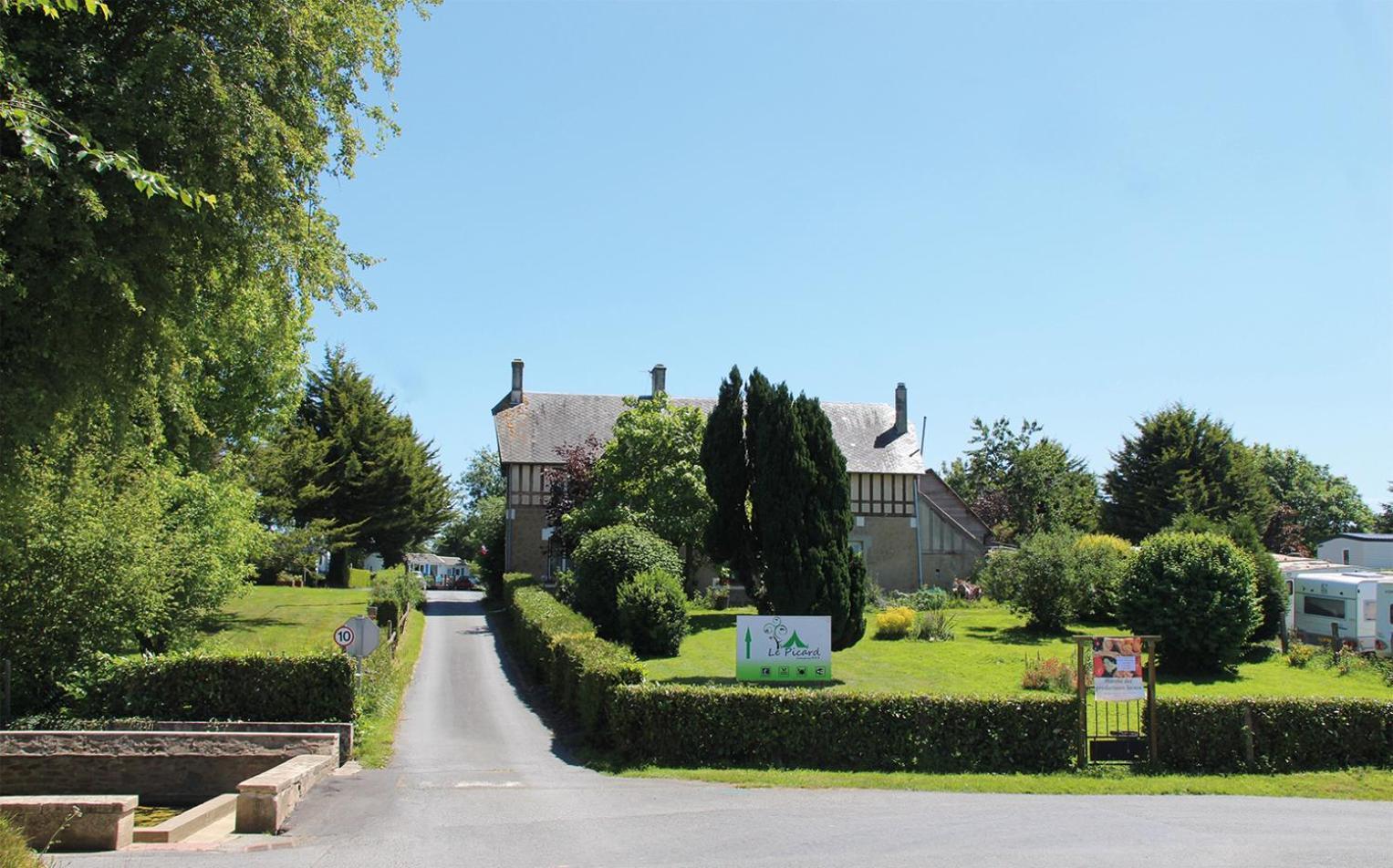 Camping Le Picard Tournieres 외부 사진