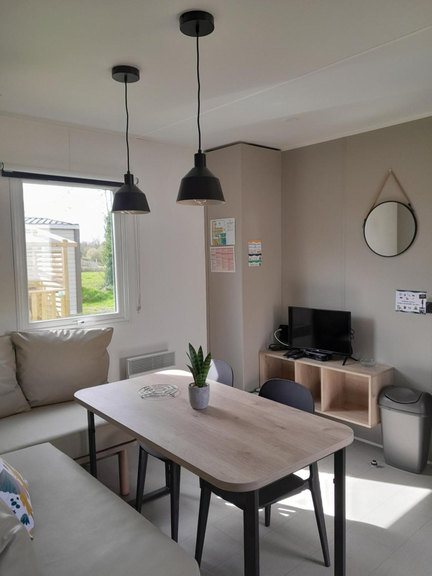 Camping Le Picard Tournieres 외부 사진